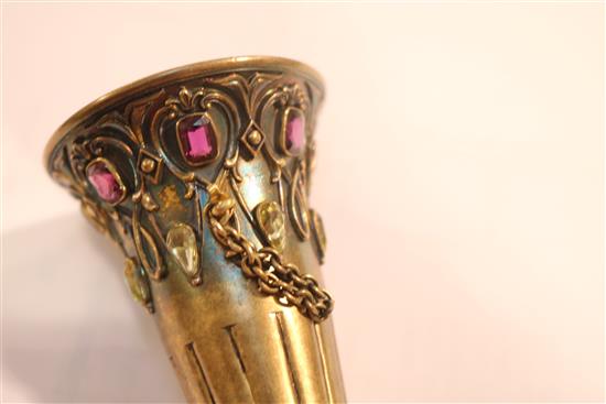 A jewelled silver-gilt posy holder, c.1865, 4.25in.